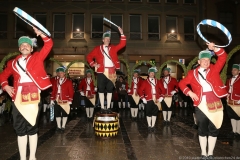 Abschlußtanz der Schäffler im Tanzjahr 2019  vor der Herberge Augustiner Neuhauser Straße in München 2019