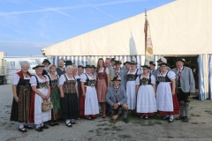 Gebirgs-Trachten Erhaltungs-Verein Almfrieden München - Aubing, Kristina Frank und Josef Schmid (Mitte), Aubinger Herbstfest auf der Festwiese am Belandwiesenweg in München-Aubing 2019