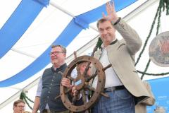 Josef Schmid und Dr. Markus Söder (re.), Politischer Frühschoppen der CSU am Aubinger Herbstfest an der Balantwiese in München-Aubing 2023