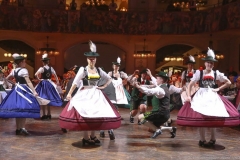 Trachtengruppe Isargau, Ball der Damischen Ritter im Löwenbräukeller in München 2019