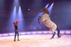 Circus Krone Stars in der Manege im Circus Krone Bau in München 2022