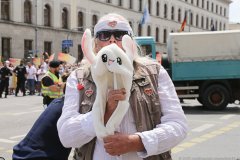 Corso der Schausteller und Marktkaufleute Demo von der Theresienwiese zum Odeonsplatz in München 2020