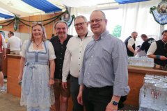 Anja Berger (li.), Klaus Peter Rupp (2. von li.),  Stefan Ziegler (re.), Nach zwei Jahren Pandemiepause. Eröffnung der Truderinger Festwoche 2022