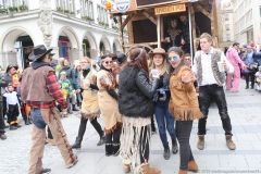 Faschingszug der Damischen Ritter durch die Fußgängerzone in München 2019