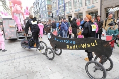 Faschingszug der Damischen Ritter durch die Fußgängerzone in München 2019