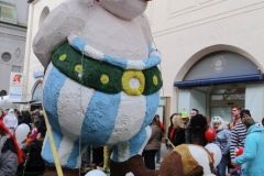 Faschingszug der Damischen Ritter durch die Fußgängerzone in München 2019