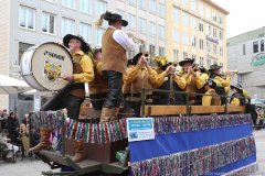 Faschingszug der Damischen Ritter durch die Fußgängerzone in München 2020