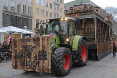 Faschingszug der Damischen Ritter durch die Fußgängerzone in München 2020