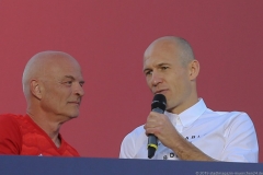 Stephan Schneider und Arjen Robben (re.), FC Bayern Fanfest am Nockherberg in München 2019