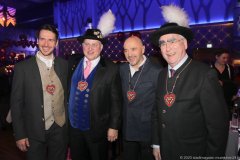 Felix Neureuther, Christian Schottenhamel, Christian Neureuther, Theo Waigel (von li. nach re.), Filserball am Nockherberg in München 2020