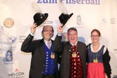 Manfred Hilscher (li.), Helmut Schleich (Mitte), Filserball am Nockherberg in München 2023