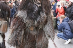 Krampuslauf über den Christkindlmarkt am Marienplatz in München 2019