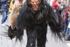 Krampuslauf über den Christkindlmarkt am Marienplatz in München 2019