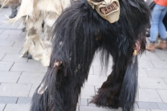 Krampuslauf über den Christkindlmarkt am Marienplatz in München 2019