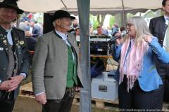 Otto Seidl und Gabriele Neff, Maibaum Sendling-Westpark am Luise-Kieselbach-Platz in München 2023