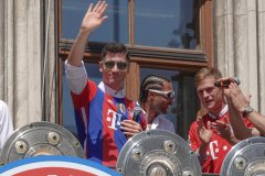 Robert Lewandowski, Meisterfeier FC Bayern am  Rathausbalkon in München 2022