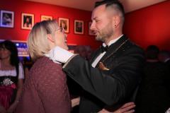 Katrin Habenschaden und Christopher I., Das Prinzenpaar der Schausteller und Marktkaufleute Christopher I. und Nina I. am Oidn Wiesnball im Deutschen Theater in München 2023