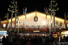 Oktoberfest bei Nacht 2015