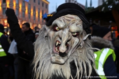 Perchtenlauf am Christkindlmarkt 2016