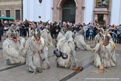 Perchtenlauf am Christkindlmarkt 2016