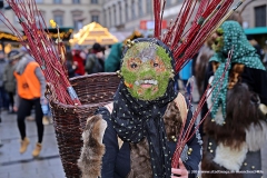 Perchtenlauf am Christkindlmarkt 2016