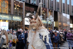 Perchtenlauf am Christkindlmarkt 2016