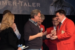 Günter Grünwald, Günther Grauer (re.), Sigi Sommer Taler für Günter Grünwald im Wirtshaus zum Schlachthof in München 2017