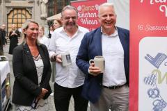 Klaus-Peter Rupp (Mitte), Christian Schottenhamel (re.), Sommerfest der Innenstadtwirte im Rathaus Prunkhof in München 2023