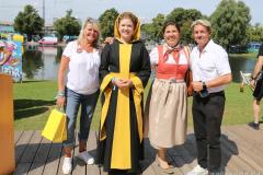 Gisela Kraus, Franziska Inselkammer, Katharina Inselkammer, Woiferl Kraus (von li. nach re.)