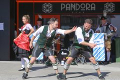 Happy Bavarians, Trachtival im Werksviertel hinter dem Ostbahnhof in München 2021