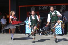 Happy Bavarians, Trachtival im Werksviertel hinter dem Ostbahnhof in München 2021